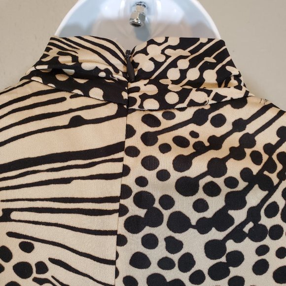 TRINA TURK Mock Turtleneck Drapey Sheath Dress Size 2 - Picture 7 of 9